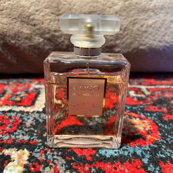 Chanel Coco Mademoiselle Eau de Parfum - Picture 2 of 4